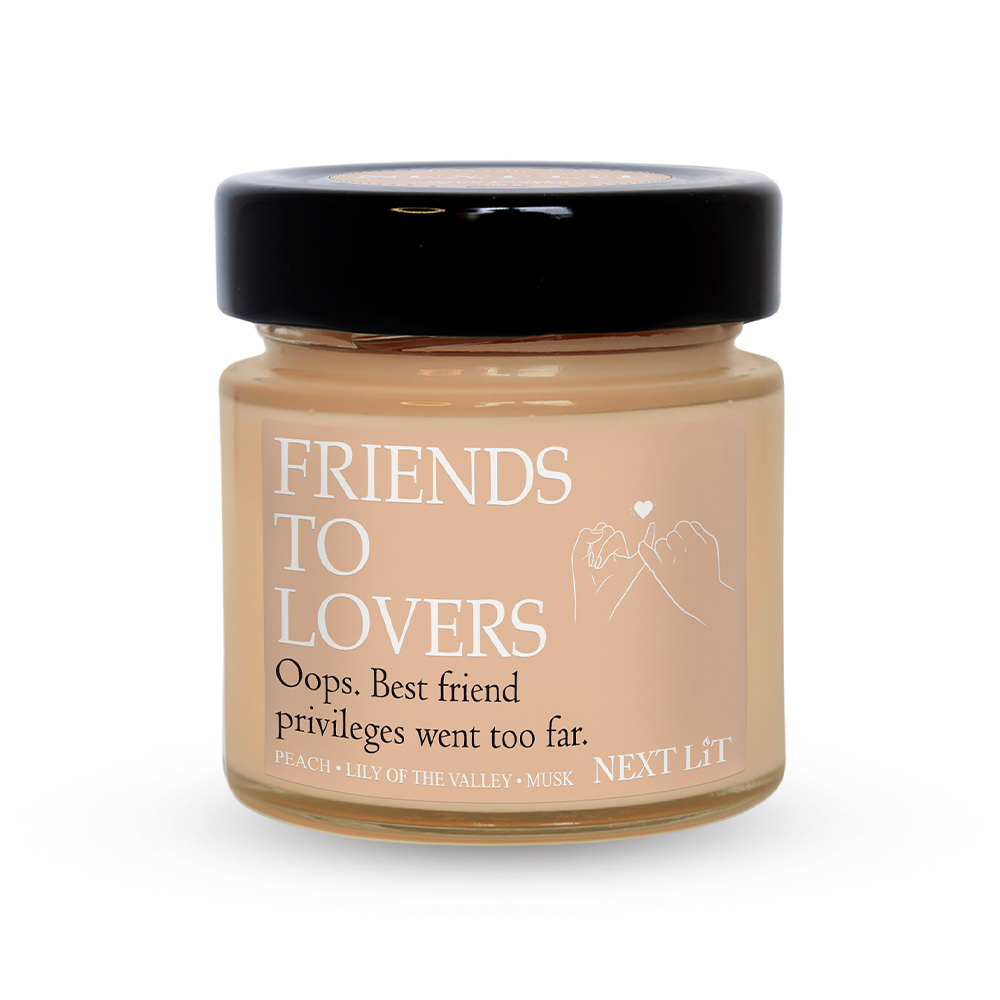 Ароматна свещ Friends to Lovers