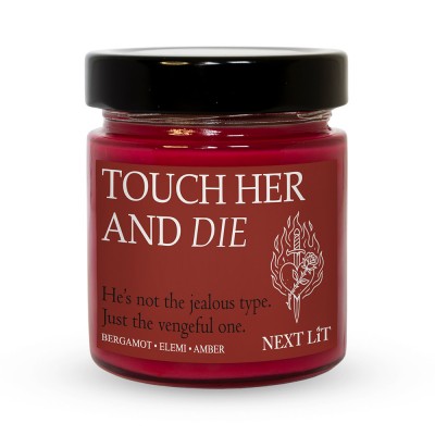 Ароматна свещ Touch Her and Die