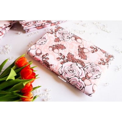 Джоб за книга Roses and Nuts