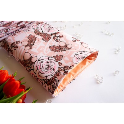 Джоб за книга Roses and Nuts
